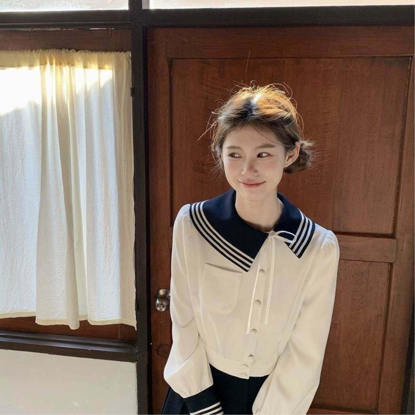 减龄海军短款长袖上衣秋季新款显瘦半身短裙两件套