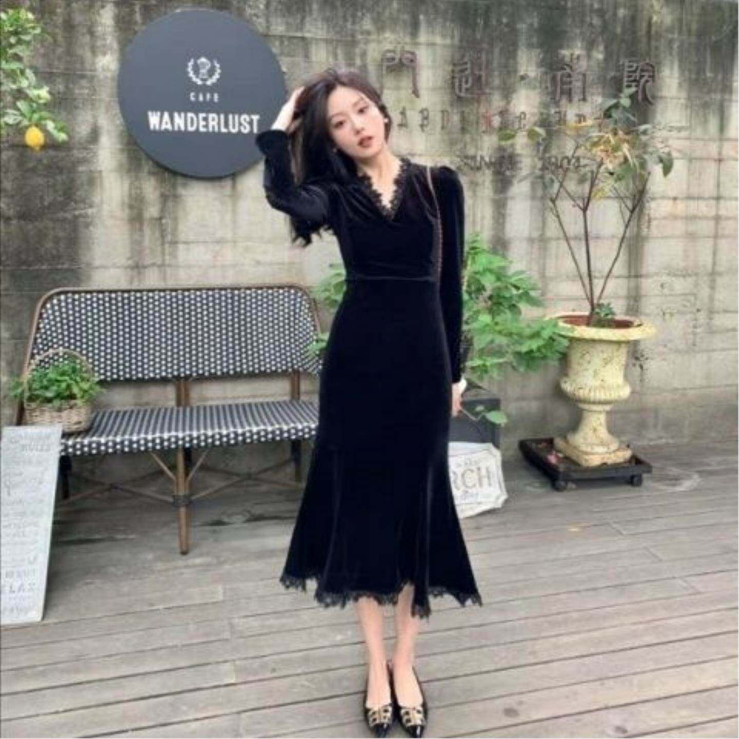 大码女装丝绒连衣裙女春夏内搭胖mm显瘦包臀鱼尾高级感v领长裙子