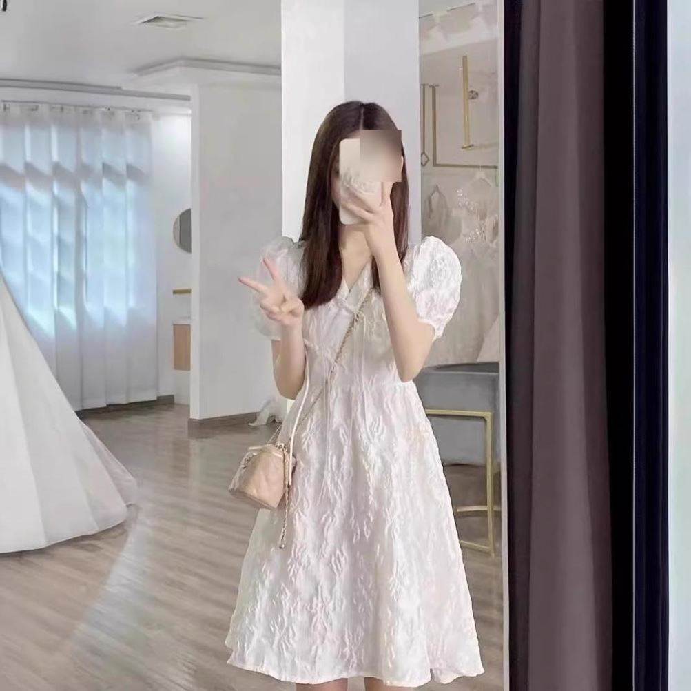 茶女小个子歇感显瘦白色设计领夏季泡泡袖裙子法式连衣裙时尚休闲