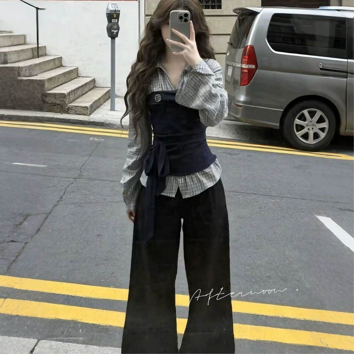 入秋搭配一整套2026新款减龄韩系ootd穿搭假两件衬衫阔腿裤两件套