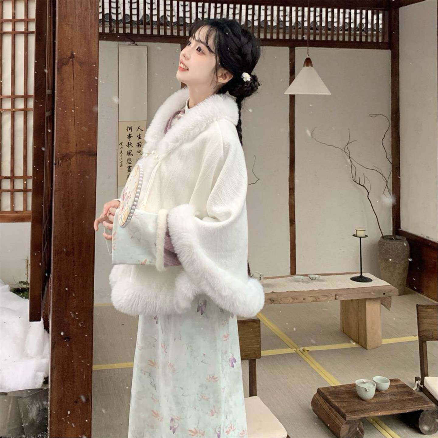 大码女装新中式国风旗袍裙套装春季连衣裙胖MM显瘦斗篷披肩两件套