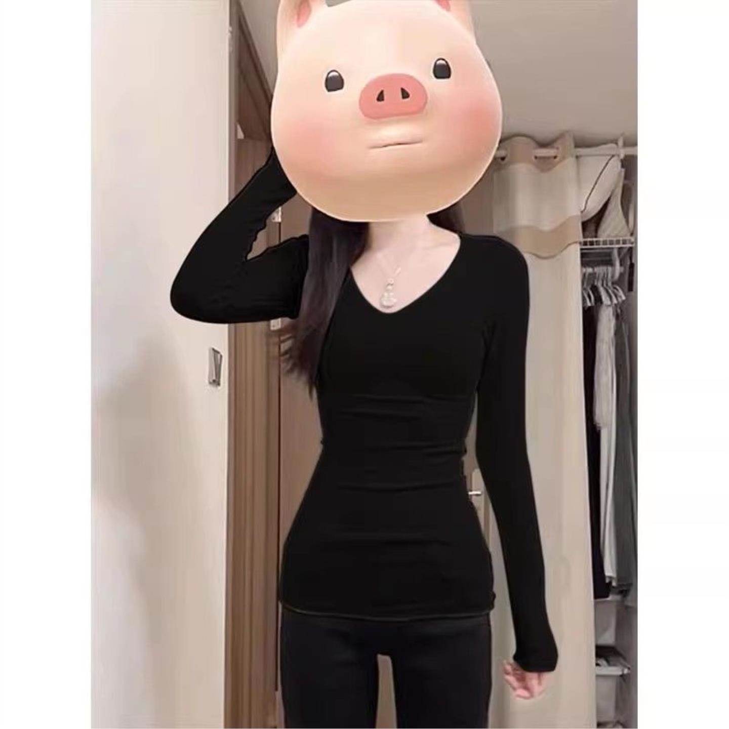 韩系辣妹铆钉V领长袖T恤衫女秋冬设计感修身显瘦内搭打底黑色上衣