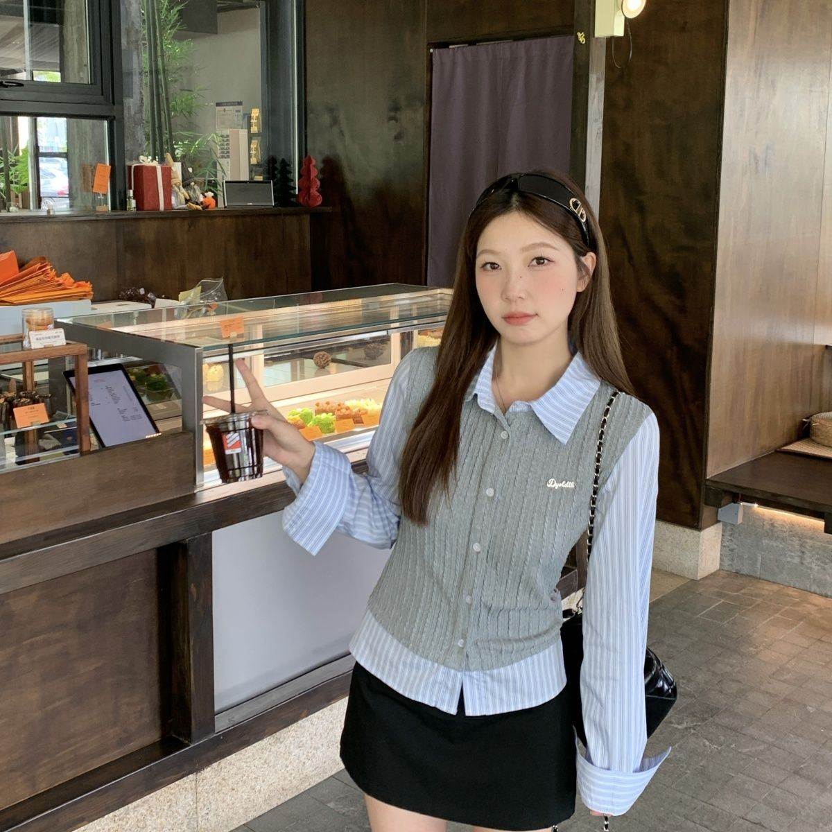 大码女装春秋新款学院风假两件条纹拼接衬衫胖mm修身显瘦薄款上衣