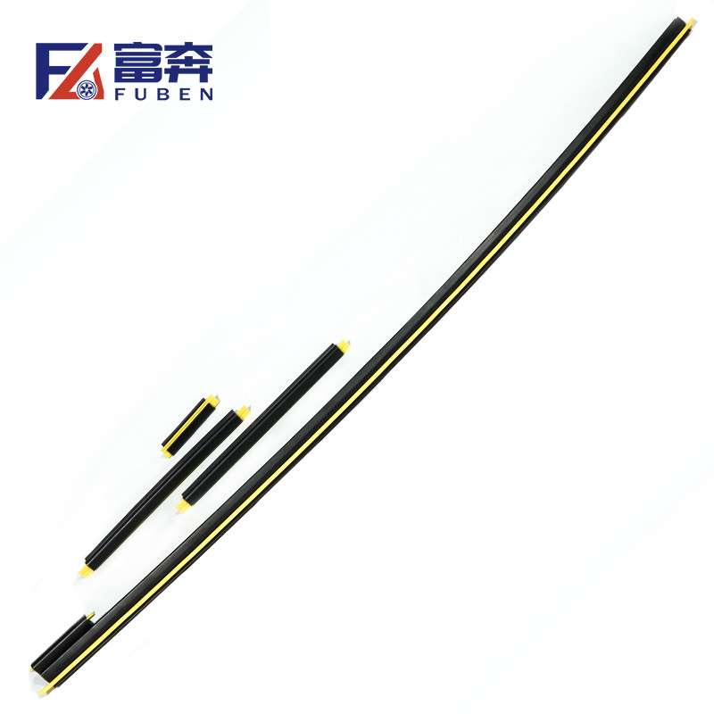 8251L3适配标志雪铁龙307 307SW 307CC C4前挡风玻璃压条