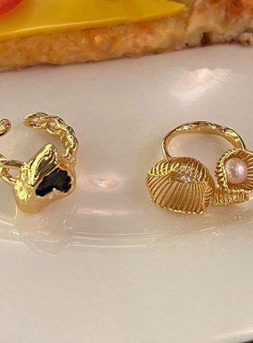 摇儿绕 没有什么比闪金色适合节日氛围 珍珠睡莲爱心链条戒指女