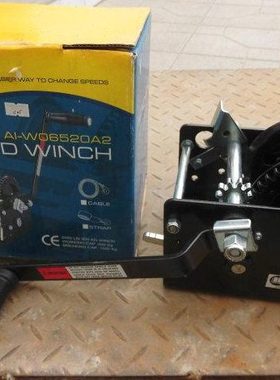 台湾亚克工具手动绞盘2000LB牵引手摇绞车家用自锁起吊小型卷扬机