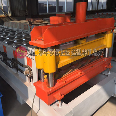 厂家  汽车厢体板成型机 汇科苑汽车厢板设备 集装箱板压型机