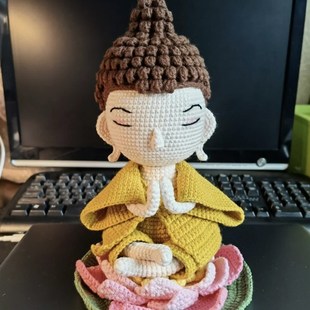 佛陀摆件手工diy毛线团编织钩针手编自制玩偶车载挂件材料包
