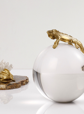 欧式水晶球搭配黄铜动物蜥蜴水晶石样板房间酒柜书架家居摆件送礼