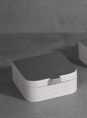 现代轻奢波纹皮质收纳盒桌面托盘摆件售楼处衣帽间卧室软装饰品盒