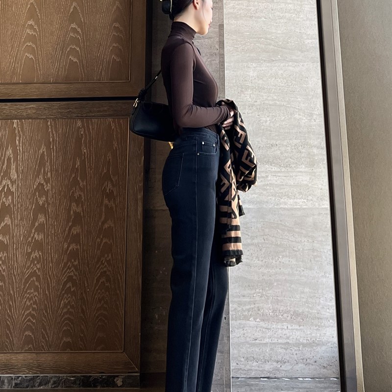 黑色弹力直筒牛仔裤女秋季大码胖妹妹mm显瘦梨形身材九分烟管裤子