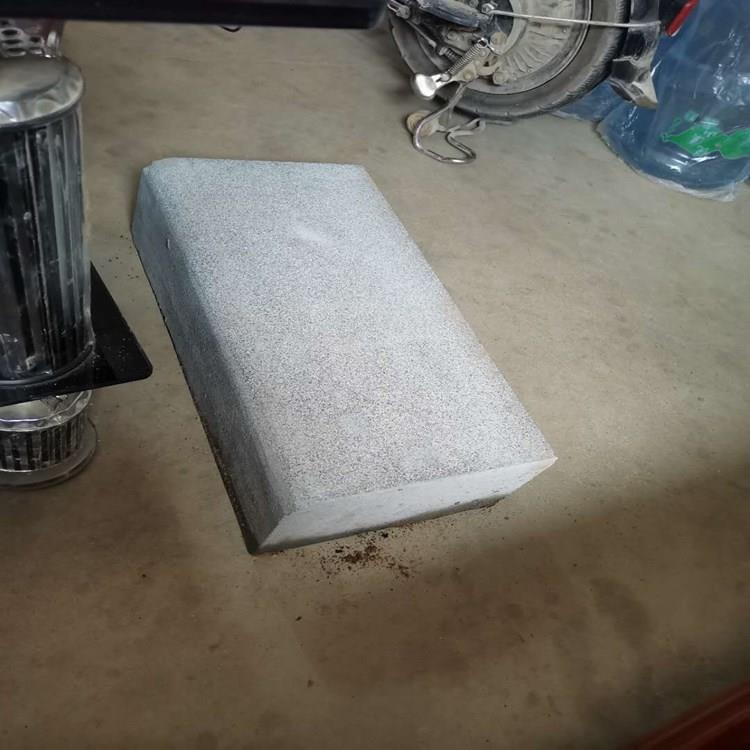 佛山预制人行道路沿石混凝土制品预埋件水泥砂浆路侧石