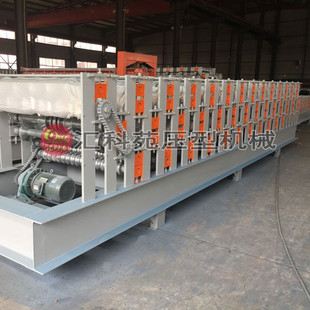 压型机厂家  金属屋顶彩钢板压型机 泊头三层彩钢压瓦机