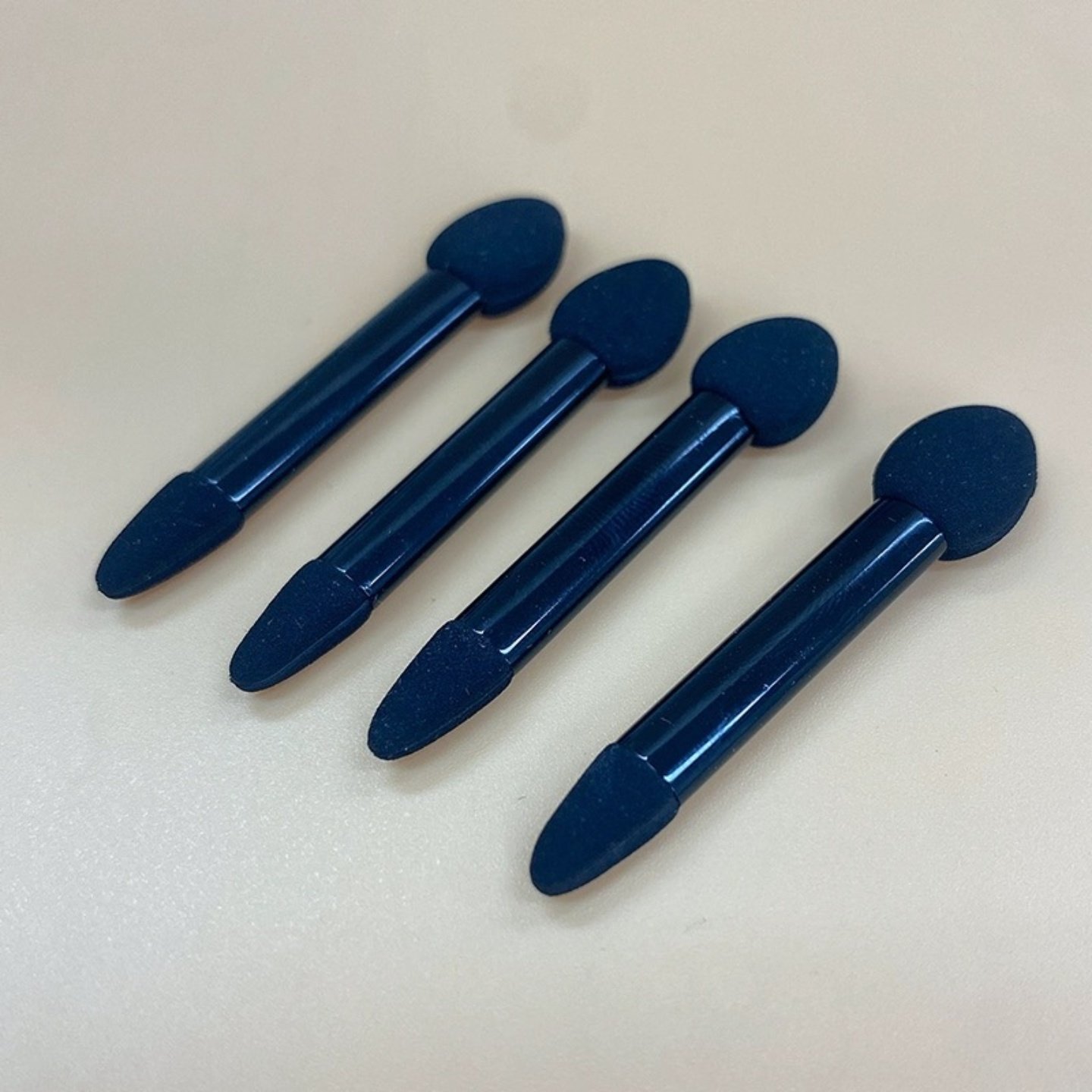 粉盒眼影小刷子眼影盘刷子海棉眼影棒月牙形眼影刷卧蚕刷通用款,彩妆/香水/美妆工具,化妆/美容工具,淘宝优惠券,粉丝福利购,淘宝优惠卷