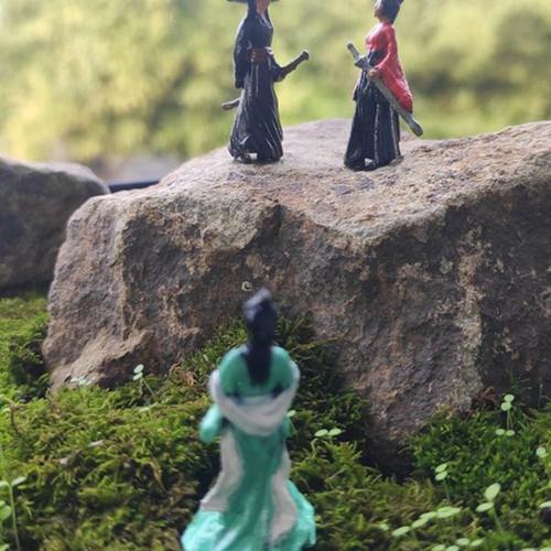 黄铜美女剑侠客江湖故人古风人物盆景假山流水鱼池小摆件微缩景观