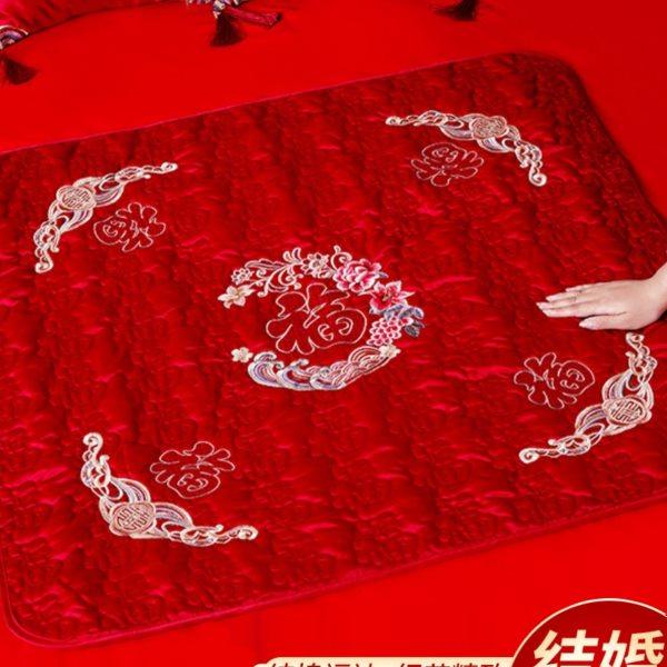 结婚喜被坐福垫新娘出嫁坐福被刺绣喜被子婚房布置装饰陪嫁用品,节庆用品/礼品,婚庆跪垫,淘宝优惠券,粉丝福利购,淘宝优惠卷