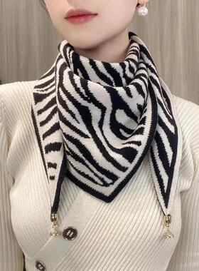 馨白生活优品tLV针织磁扣三角巾多功能e双色百搭R针织保暖护颈洋