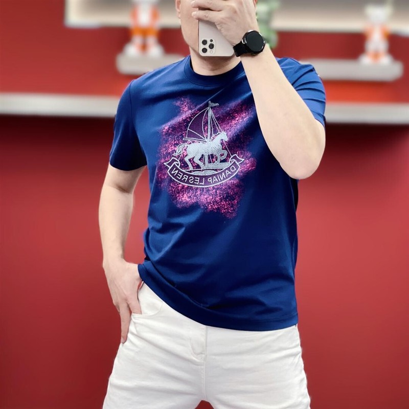 北嘉服饰轻奢品质2026夏季新款男士圆领帆船骏马刺绣印花短袖T恤