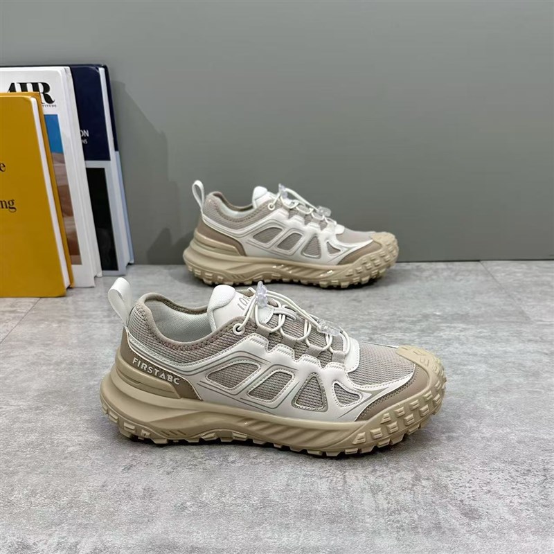 登山鞋男2025夏季新款网面透气休闲运动鞋男士户外防滑跑步徒步鞋
