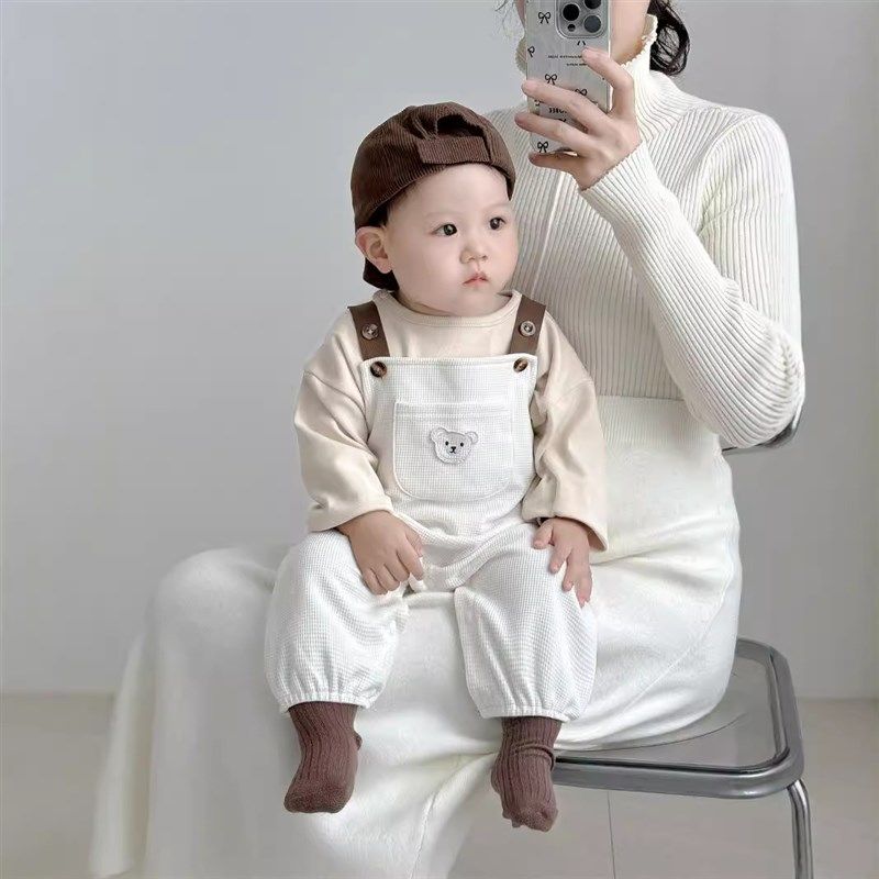 0-2岁韩版潮流男女宝宝背带裤二件套婴幼儿外出服哈衣爬服恤套装