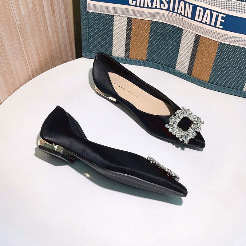 法式水钻尖头浅v口软皮工作通勤黑色平底单鞋女2025年新款春低跟,女鞋,浅口单鞋,淘宝优惠券,粉丝福利购,淘宝优惠卷