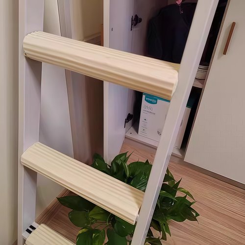 宿舍楼梯脚踏垫，满满的踩屎感。