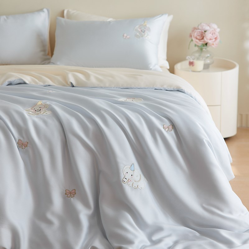 凉爽100S兰精天丝四件套卡通刺绣丝滑裸睡被套莱赛尔床笠4件套1.8