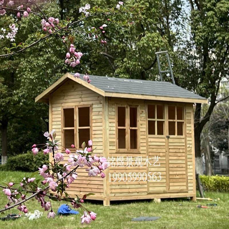 户外防腐木小木屋工具房组装设备岗亭庭院可拆卸移动木头房子定制