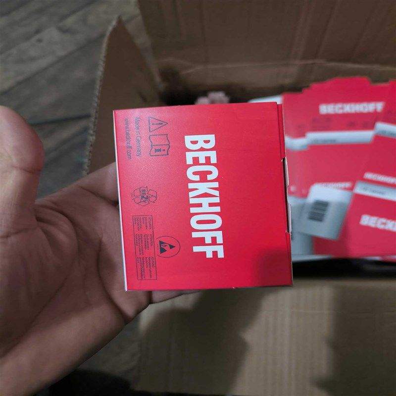 倍福模块EL2   质保一年技术支持~