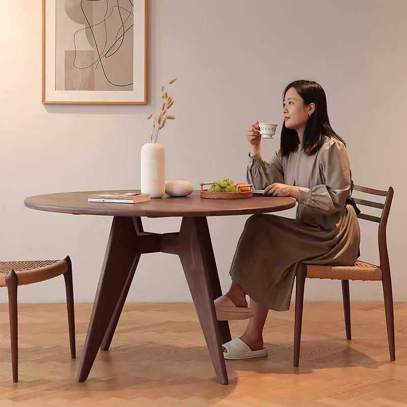 斯堪的纳维亚圆灰红橡木黑胡桃餐桌实木圆桌简单覆古米咖啡洽谈桌