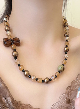 复古虎眼石拼接树脂蝴蝶结项链女