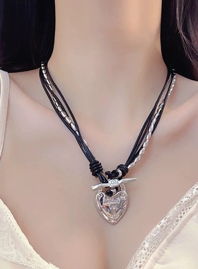 欧美复古多层黑皮绳串珠爱心项链