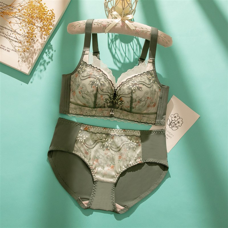 无钢圈内衣内裤套j装女调整型内衣聚拢小胸蕾丝绣花刺绣收副乳胸
