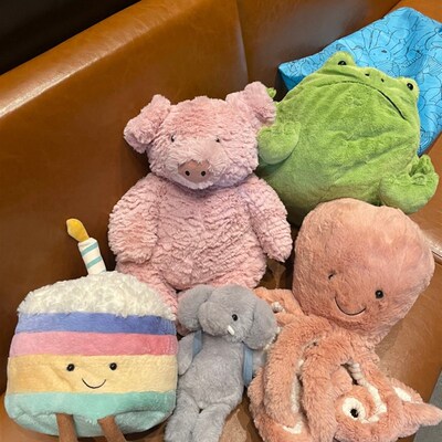 卧室沙发客厅样板间布偶玩偶毛茸茸毛绒绒摆件雕塑儿童动物摆件