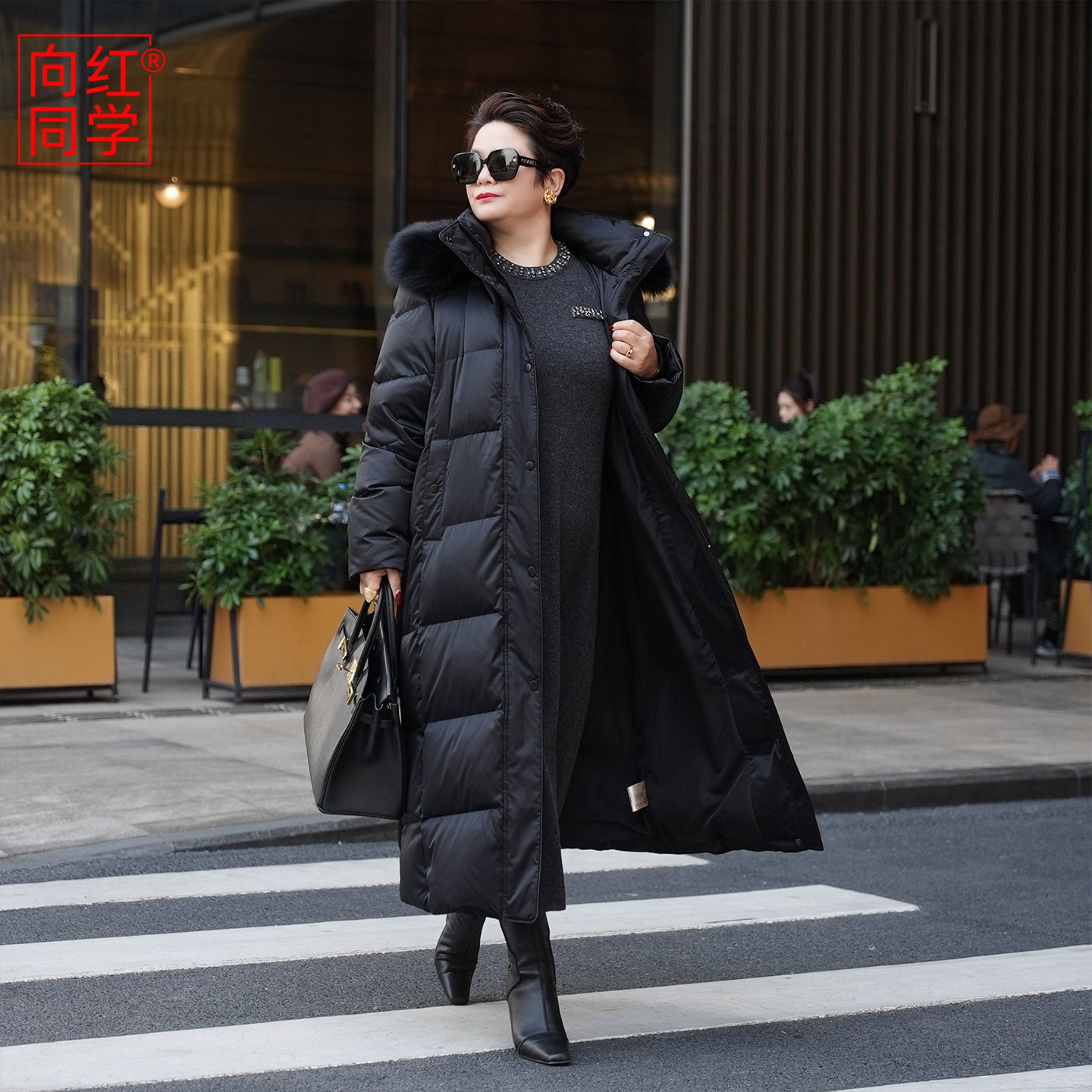 向红同学羽绒服女款2025新款冬加厚连帽长款白鹅羽绒派克服WT093