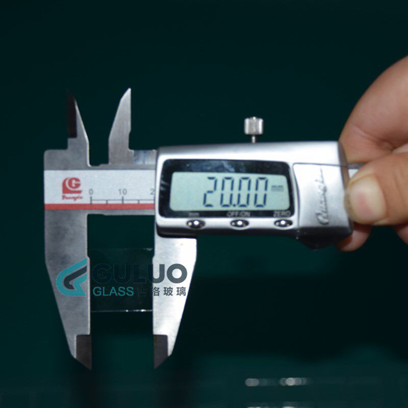 超薄高精度 实验室用光学电子玻璃基片20200.55mm100片一盒装