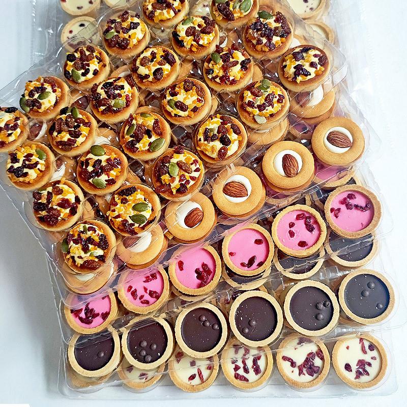 新货5味7盒曲奇饼干塔壳坚果夹心儿童零食点心线下摆摊地摊分装整