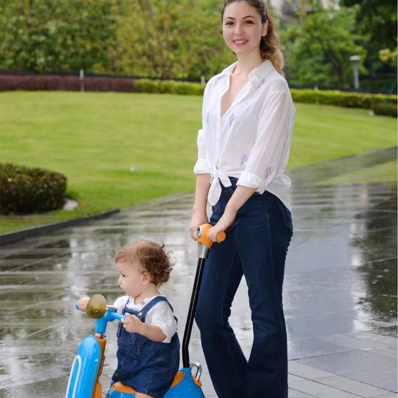 儿童多功能滑板车3一6岁可坐可骑二合一男宝宝女童溜溜车滑滑车