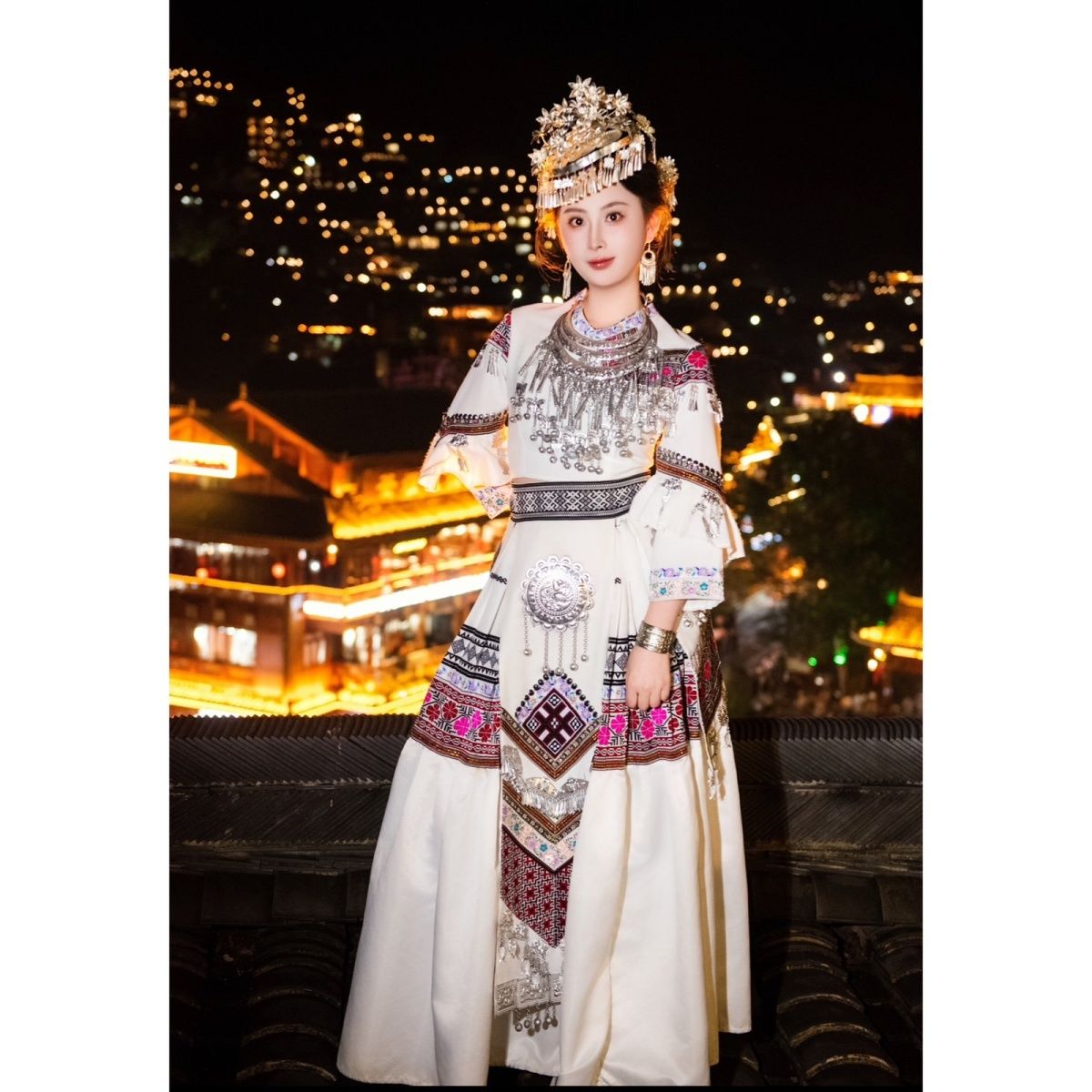 新款苗族白色清新少数民族服装