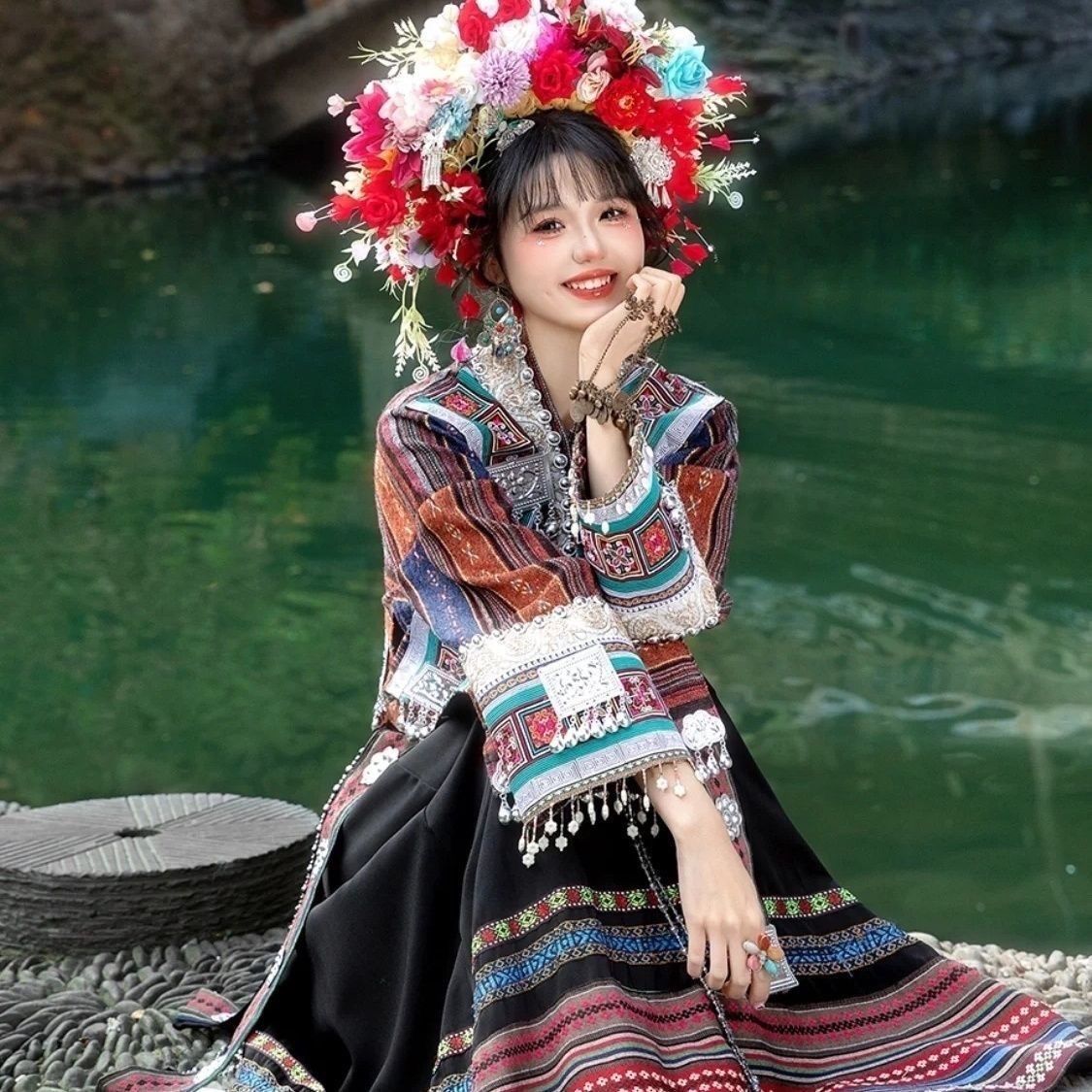 新款苗族服装苗疆少女舞台旅拍服