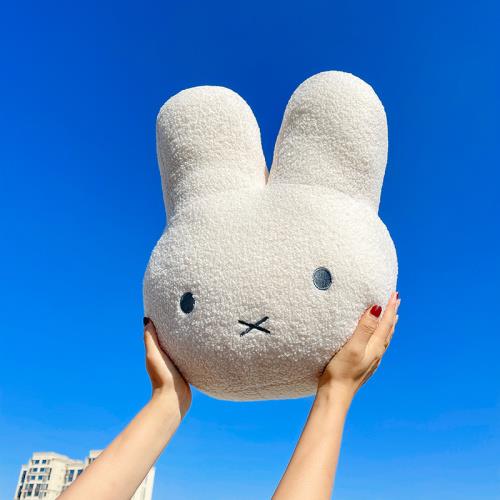 可爱Miffy米菲兔玩偶抱枕客厅沙发靠枕汽车腰靠女生床上睡觉娃娃