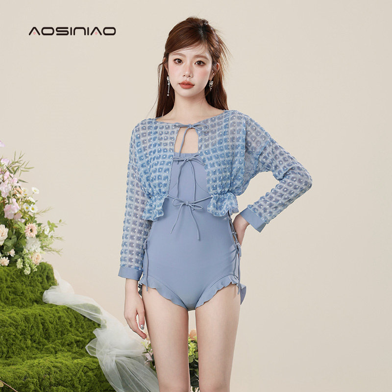 连体泳衣女夏202m4新款爆款度假高级感保守长袖显瘦遮肚平角游泳