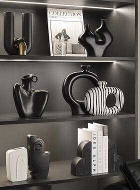 高档现代抽象黑白艺术个性小众样板间家居装饰品酒柜摆设客厅摆件