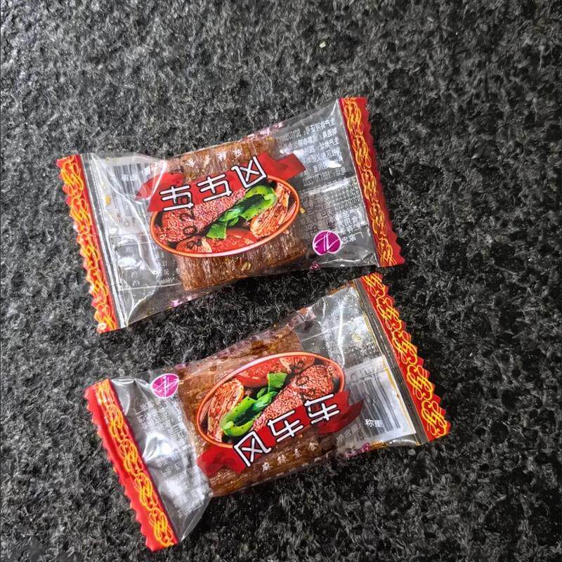 风车车君仔素食麻辣休闲零食小吃面筋大刀肉辣条儿时重庆四川特产