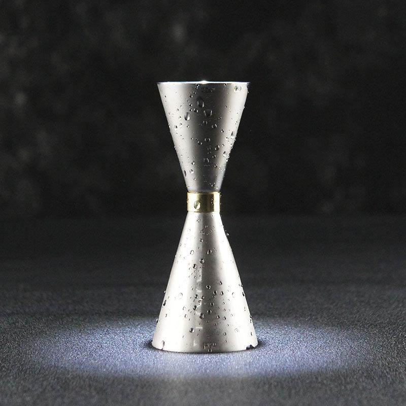 白酒不锈钢日式金环葡萄酒测量器鸡尾酒盎司调酒器与规模测量杯双