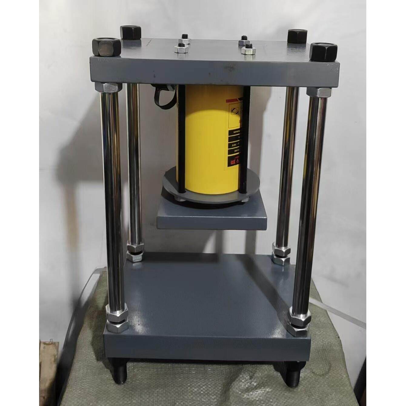 小液压机精密加工测试实验金属墨石粉末打饼器压模具锻压机压力机