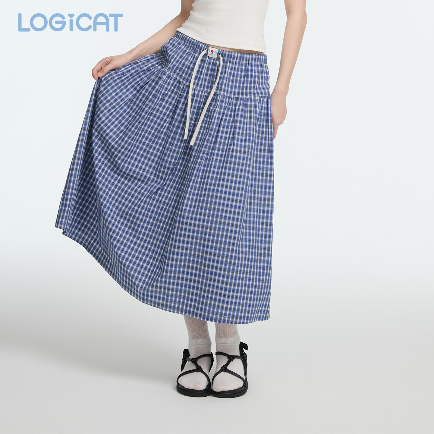 LOGICAT格纹长裙复古蓝白格子2026夏季新款高腰显瘦百褶a字半身裙图片