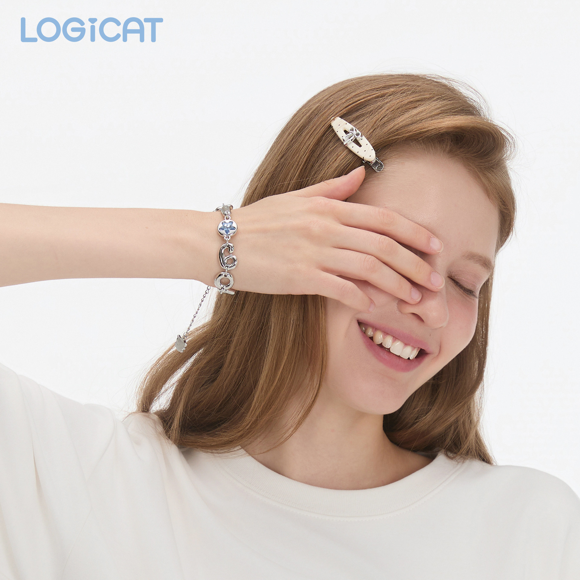 LOGICAT手链2026年新款合金不掉色logo泡泡字母蓝色星星延长手链图片
