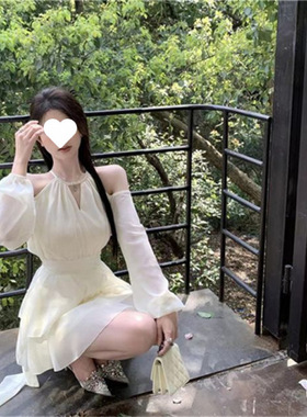 法式富家千金杏色雪纺连衣裙秋冬雪纺短裙荷叶边收腰约会公主