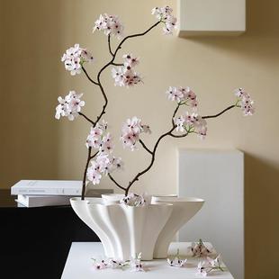 饰白色花瓶水培插花器 售楼处展厅接待处高级感几何艺术陶瓷客厅装